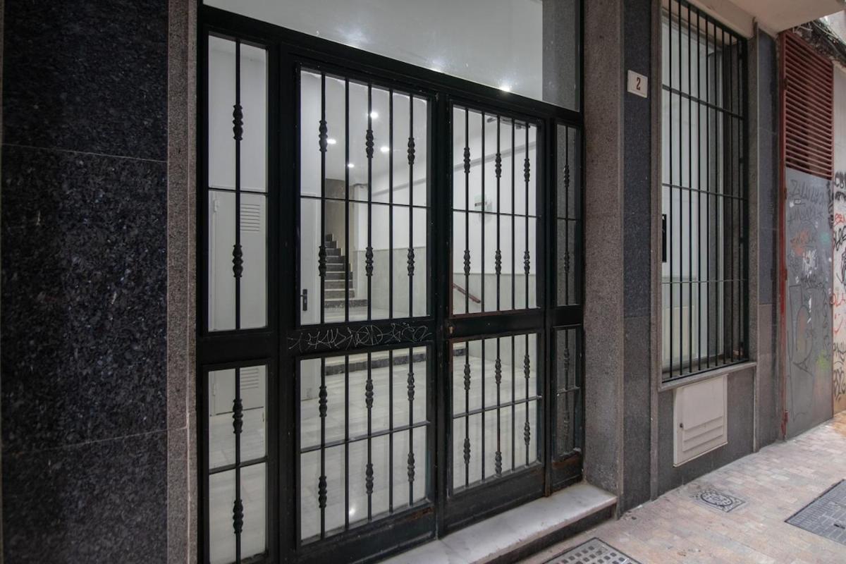 C91 - Two Bedroom Next To Alcazaba Appartamento
